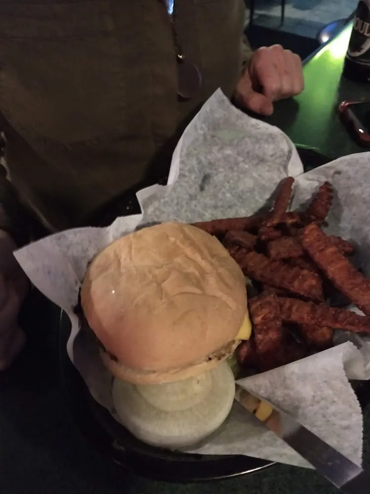 Cheeseburger with Sweet Potato Fries